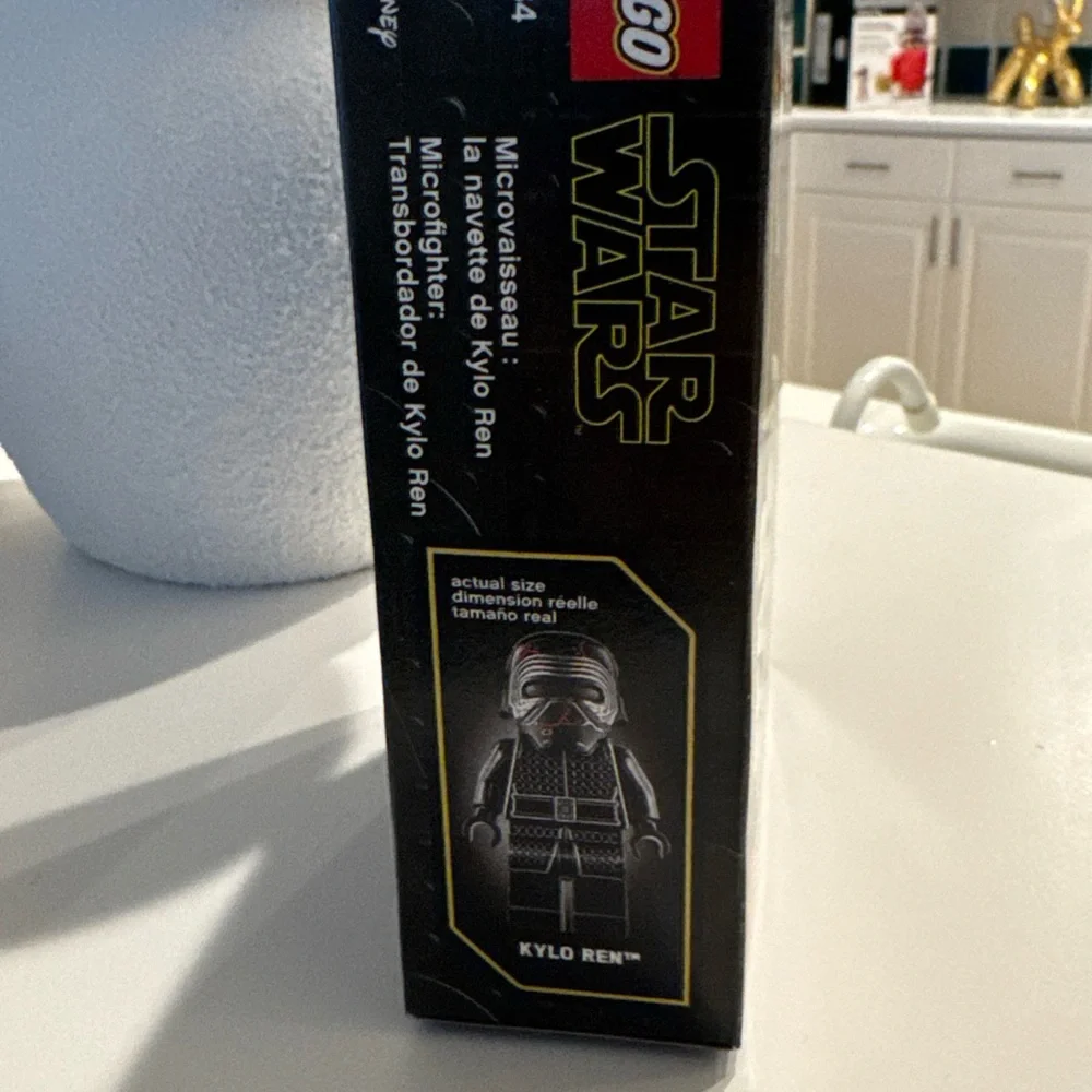 LEGO Star Wars 75264 Kylo Ren's Shuttle Microfighter Brand New Sealed Retired